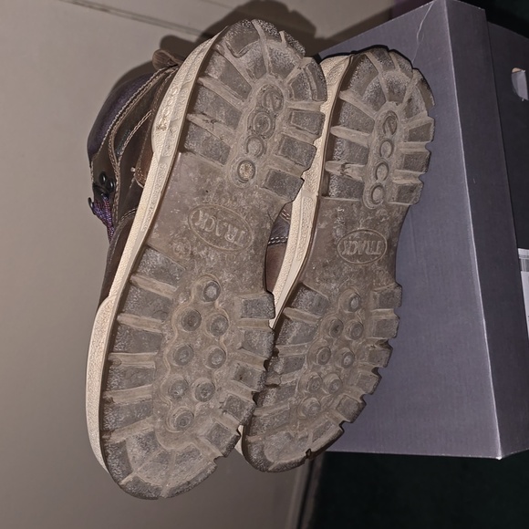 Ecco Womens Brown Leather Hiking Boots, Size 36 (5-5 1/2) - Picture 7 of 9